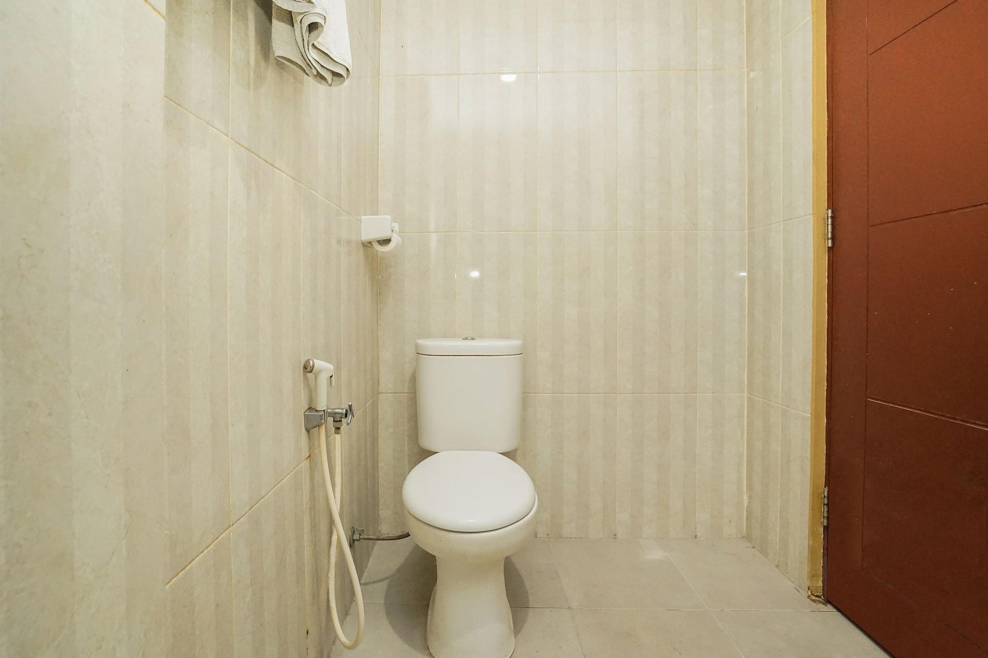 Oyo 277 Rukotel Near Rsu Adi Husada Undaan Kota Surabaja Exteriér fotografie
