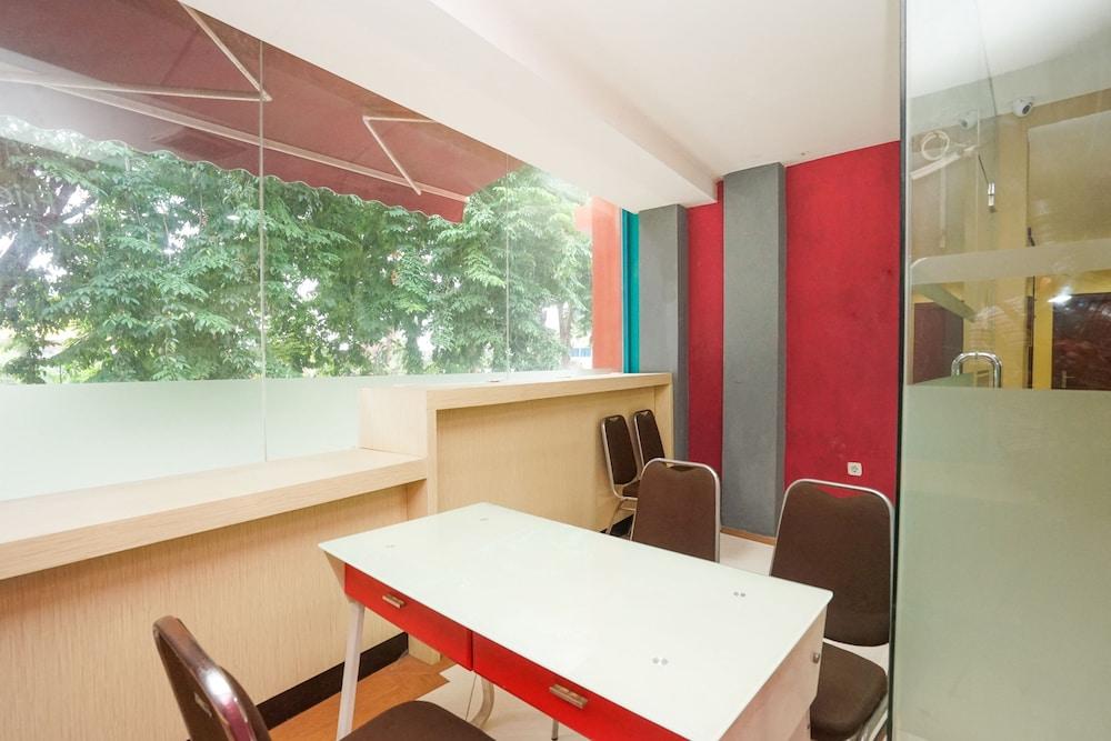 Oyo 277 Rukotel Near Rsu Adi Husada Undaan Kota Surabaja Exteriér fotografie