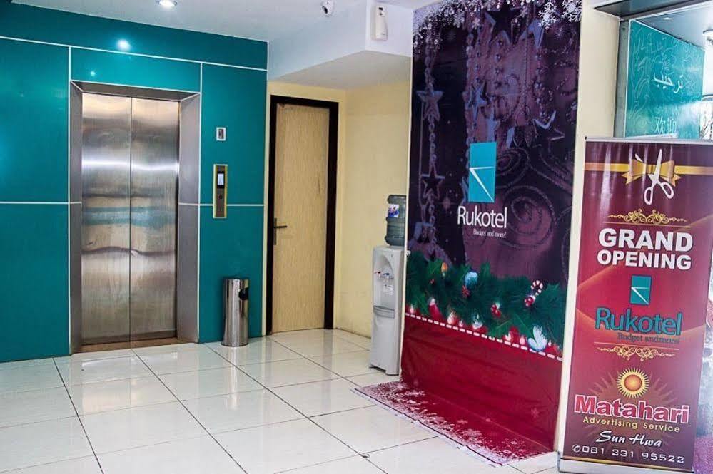 Oyo 277 Rukotel Near Rsu Adi Husada Undaan Kota Surabaja Exteriér fotografie