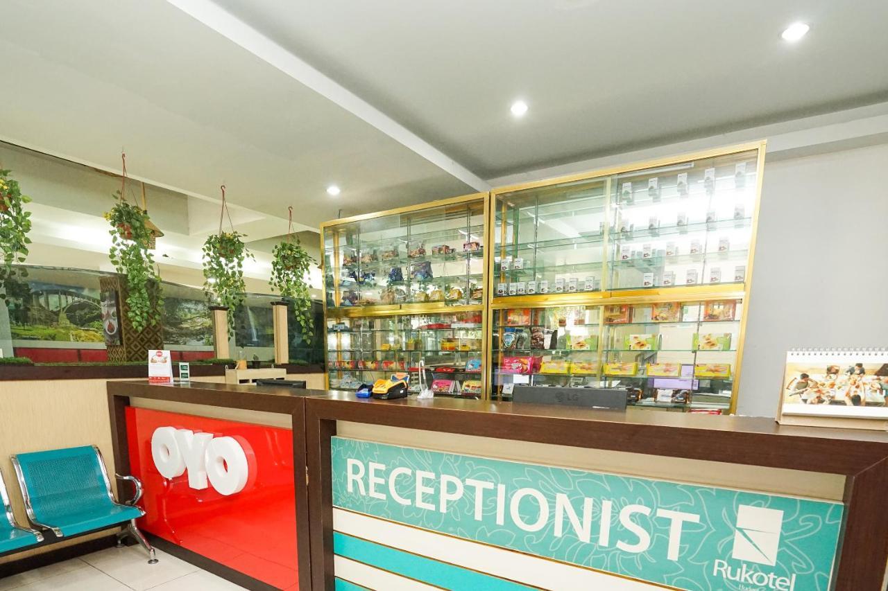 Oyo 277 Rukotel Near Rsu Adi Husada Undaan Kota Surabaja Exteriér fotografie